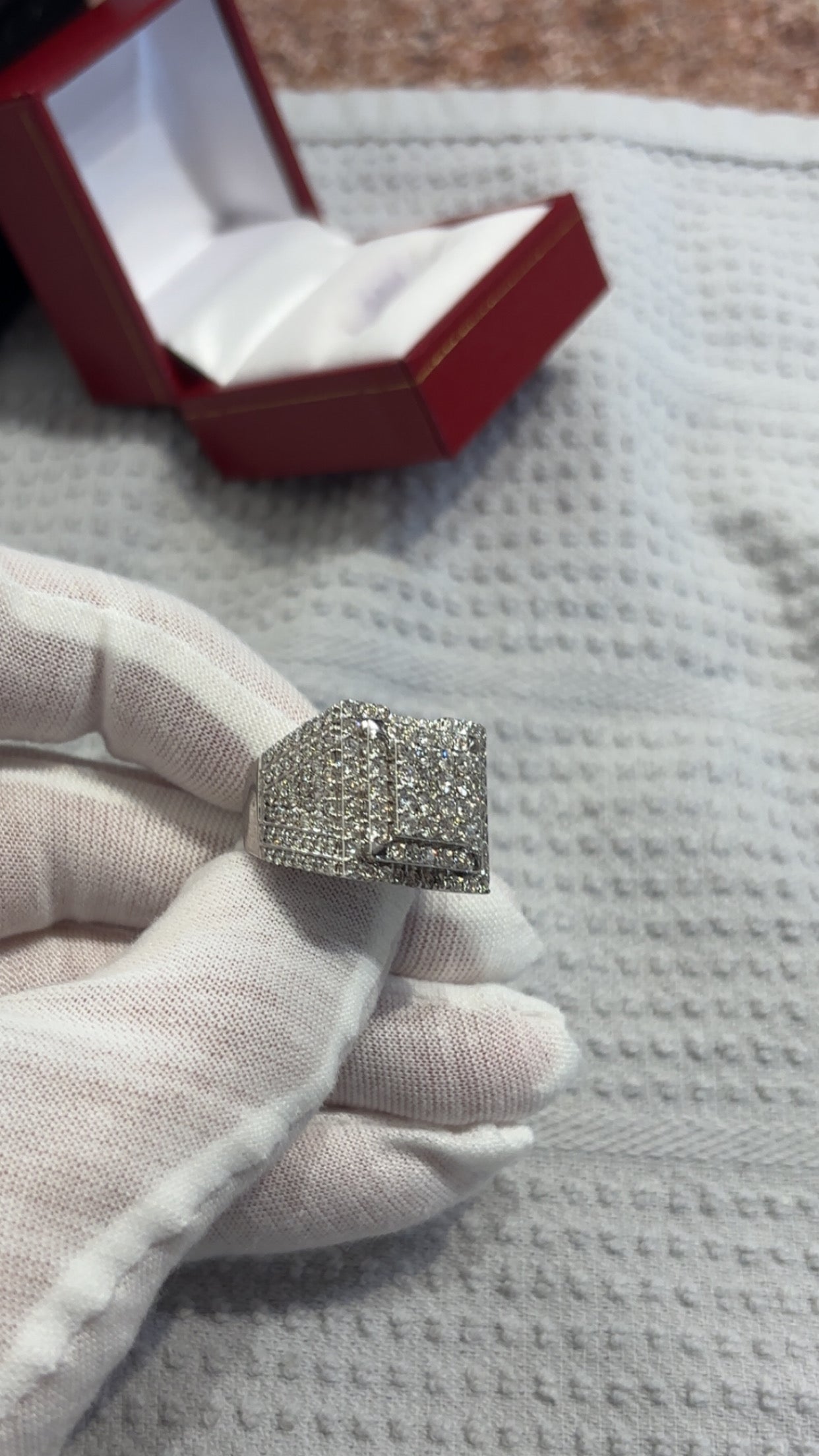 white gold ring Iced-out