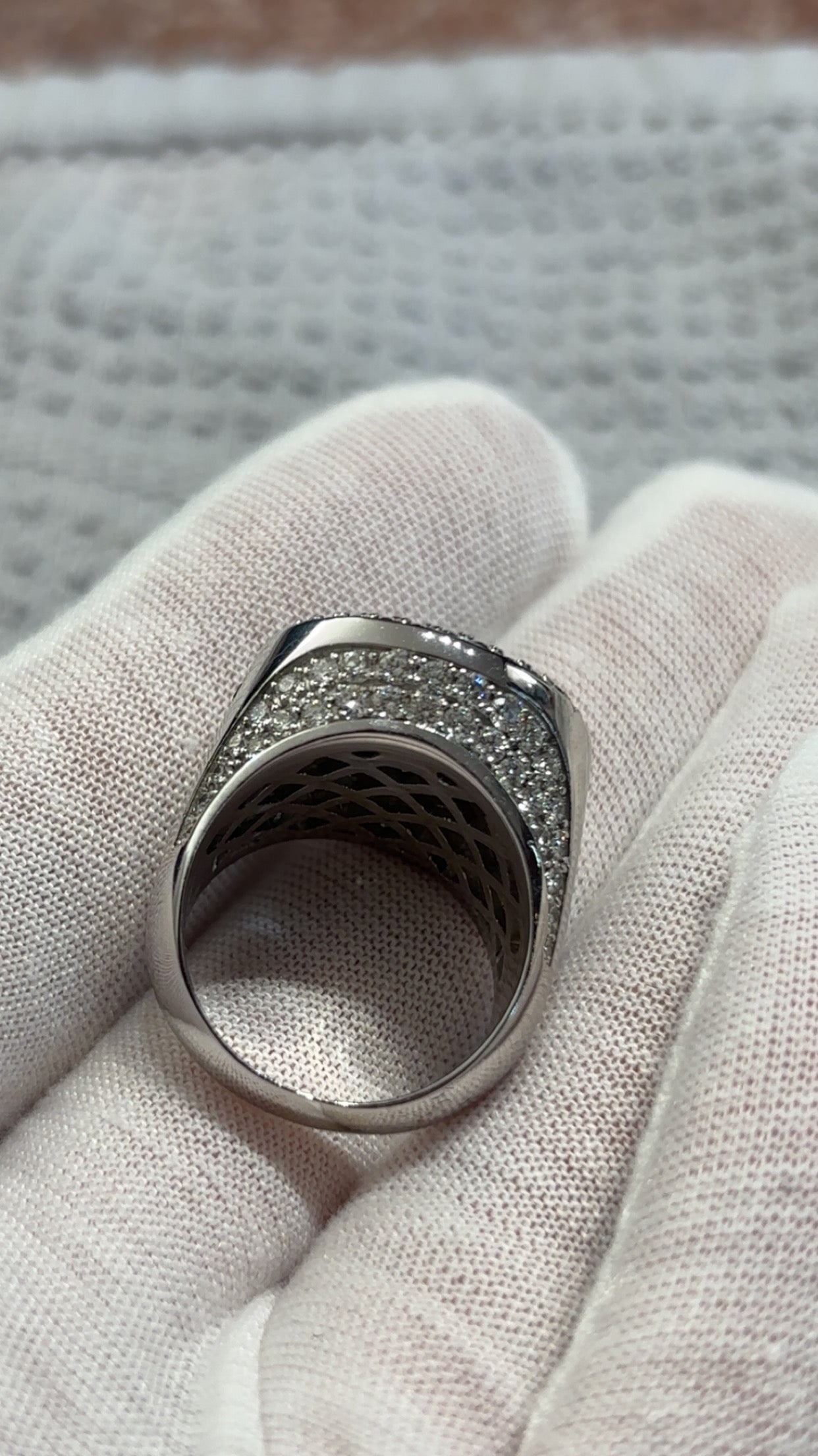 White gold ring iced out 14k