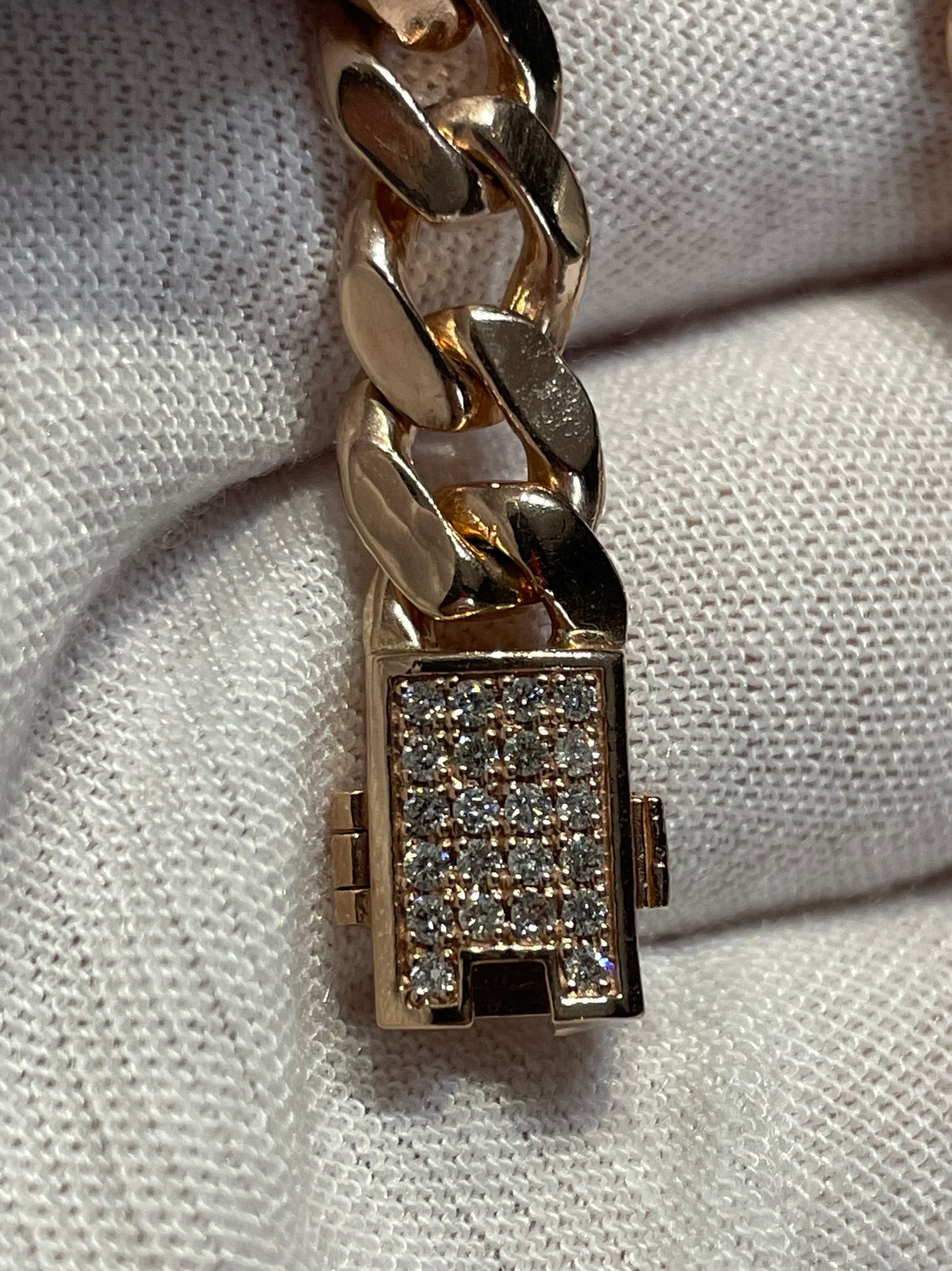 Cuban chain 10k diamond boxlock