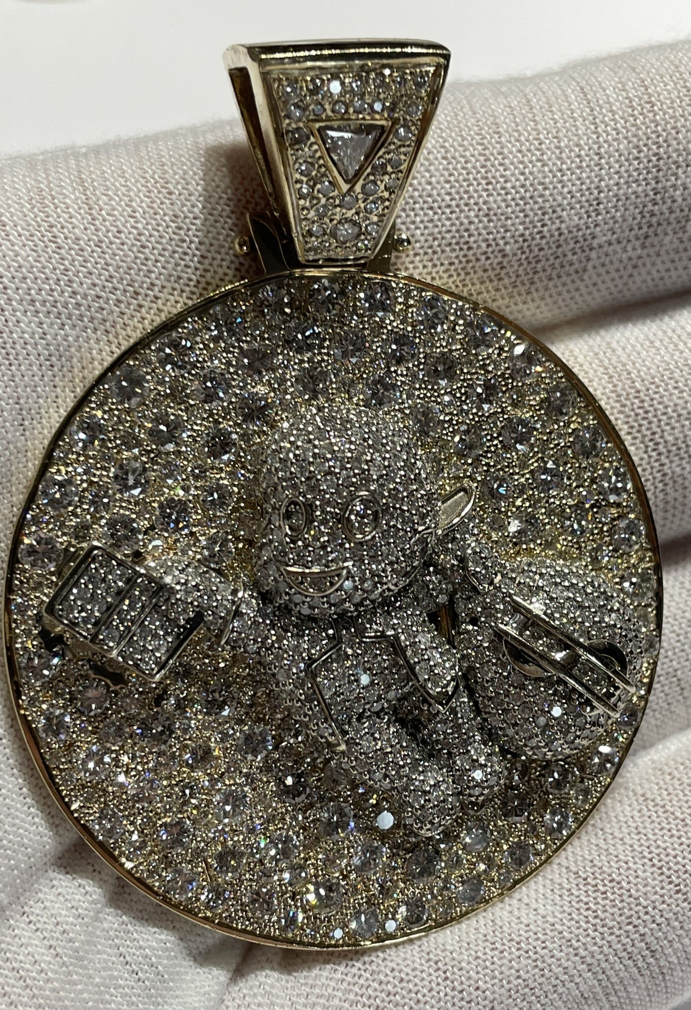 Iced-out Pendant 13ct