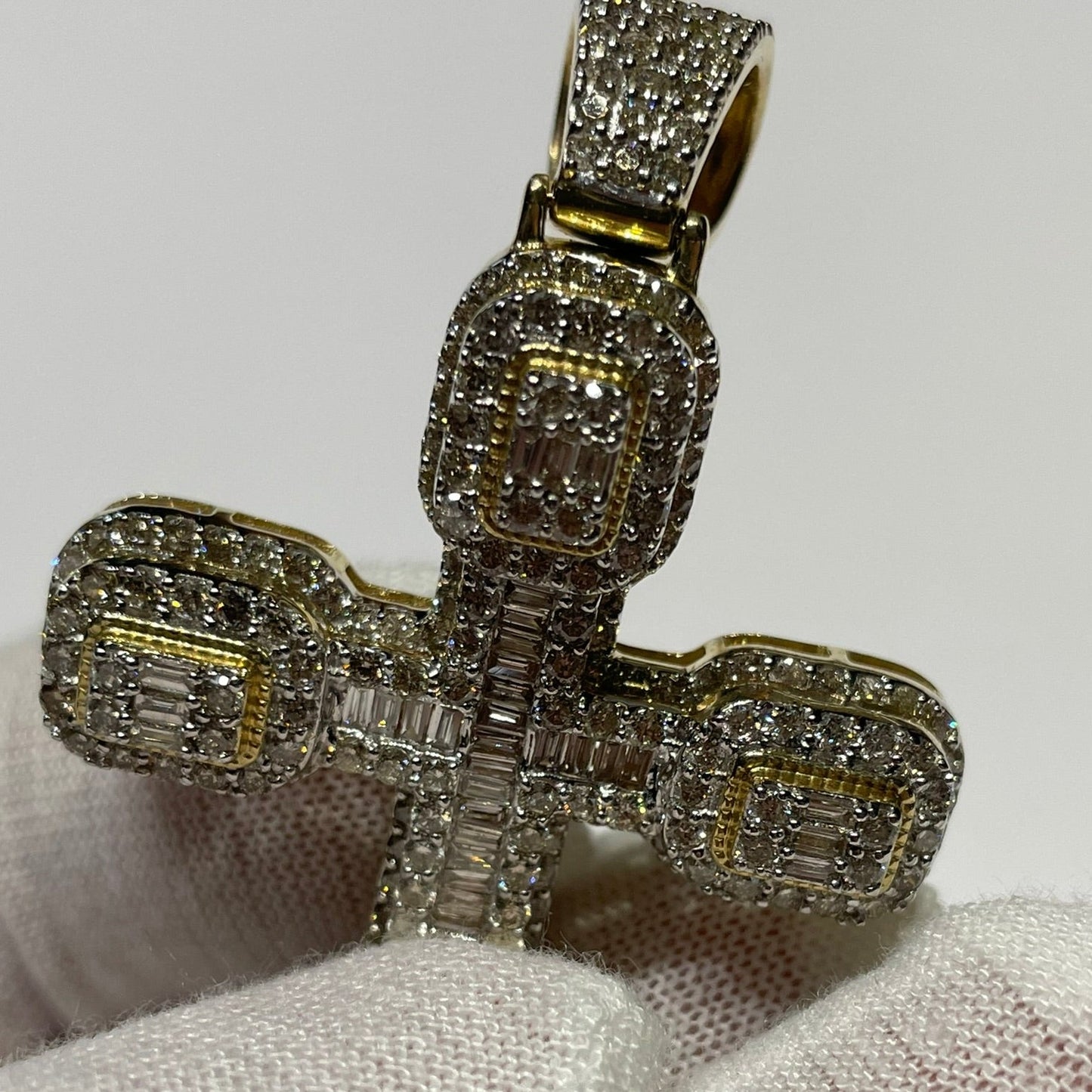 Iced-out cross 5.5ct