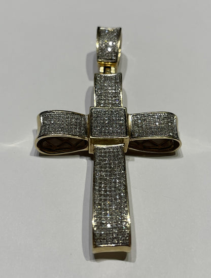 Iced-out cross 3ct