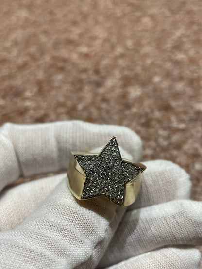 star ring with diamond