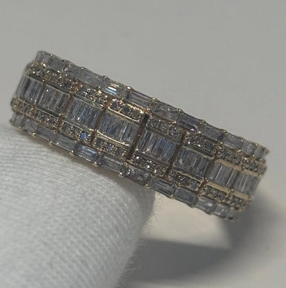 RIng iced-out