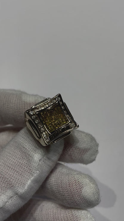 Iced-out ring 1.25ct